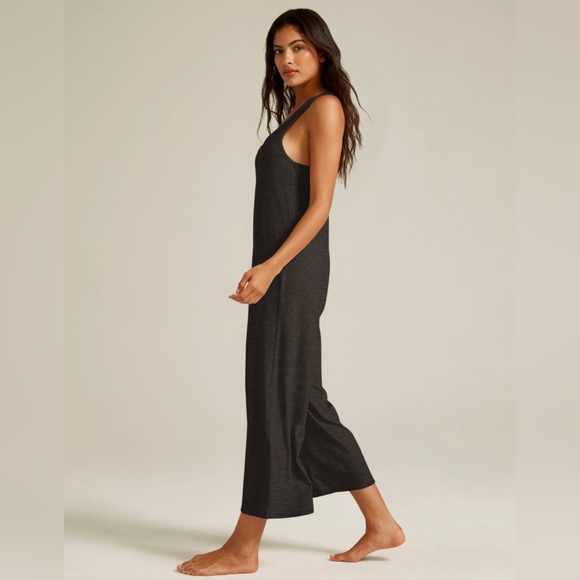 Beyond Yoga Featherweight Hang Loose Jumpsuit Size L Darkest Night Black - Picture 3 of 10